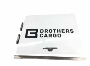 Brothers cargo