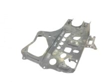 Támogatás sárvédőhöz első/hátsó bal tengely Mercedes A9615200251