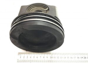 Dugattyú mercedes a4700300817 / 4700300817
