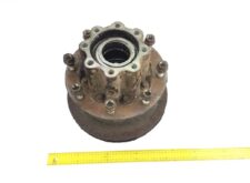 Féktárcsás kerékagy bal hajtótengelyhez Mercedes – OEM kódok: 9763560701, 9763561101, 9763561801, 9754230012, 9754230312