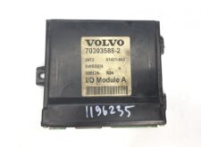 I/O vezérlőegység Volvo 70303588-2 2472 01421-042 Svédország 900124 R04 I/O modul A