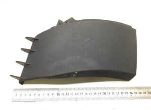 Műanyag bal oldali szélvédőfedél volvo 82835554/82835593