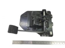 Pedálpanel Volvo 82424679 82424669