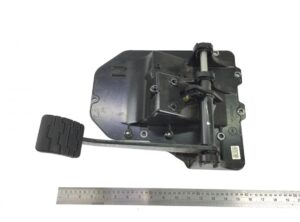 Pedálpanel volvo 82424679 82424669