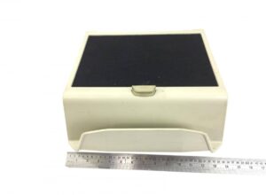 Felső tárolórekesz, volvo kabin előlap 82354079-11