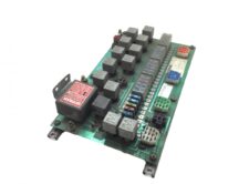 Biztosíték- és relékártya Volvo 77700460-hoz