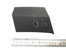 USB és AUX csatlakozós panel Volvo 82303887-11