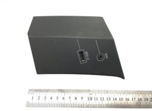 Usb és aux csatlakozós panel volvo 82303887-11