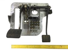 Kuplung- és fékpedál Volvo 8189958/1062051/8189996 panellel