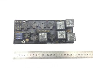 Ac vezérlőegység irisbus 503138608 42549573 12v – elektronikus modul relékkel és biztosítékokkal