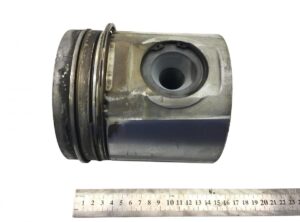 Scania dugattyú dugattyúgyűrűvel és mérőléccel