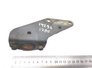 Fém tartó renault kód 14296-1786