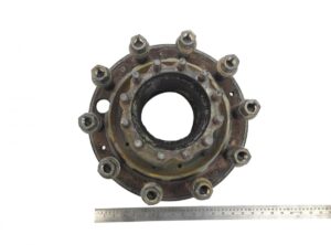 Dobkerék jobb hajtótengelyhez volvo 1084053-11