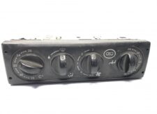 Klímavezérlő panel Volvo kabinhoz 70350347