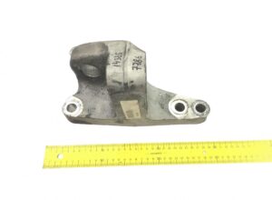 Hátsó bal motor tartó renault 21364650 – fém alkatrész