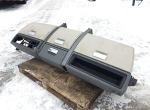 Felső tárolórekesz renault első kabin 7484554113 7423784981