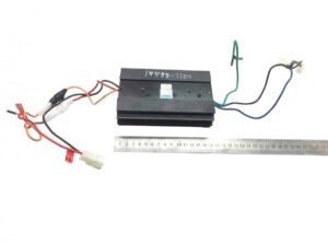 Feszültségátalakító 24v-ról 12v-ra man 806-2412r