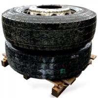 Készlet 2 kerék Volvo 305/70 R22.5 225×825/25