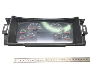Műszerfal óra volvo-hoz – különböző modellek (70398585, 70329295, 70378703, 70392912, 70393853, 70395665, 70398547, 22170119, 22205475)