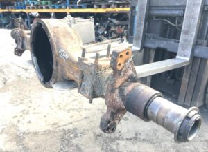 Motor tengely man 81354015492