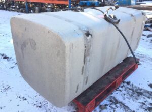 Üzemanyagtartály scania teherautóhoz (használt állapot)