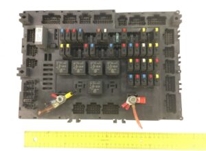 Biztosítéktábla mercedes a0014463558