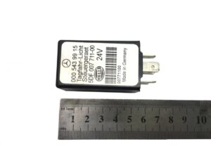 Relé mercedes 0005439915 nappali menetfény vezérlő 5df007711-00 24v hella, németországban készült