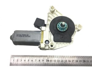 Jobb oldali ablakemelő motor mercedes 9607201246 a9607201246