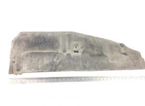 Alsó bal motorvédő volvo 14731 vp 7737