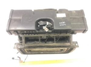 Fűtő/hűtő radiátor készlet fülkéhez burkolattal mercedes 0018306460 a0018306460