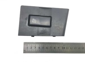 Bal oldali elektromos ablakkapcsoló volvo 21043775 20762909 5010538894