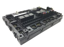 Biztosítéktábla Mercedes A0004469958 (Kompatibilis: A0014460558, A0014462458, A0014464858, A0014466858, A0014460158)