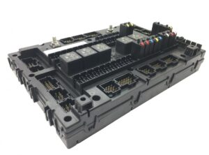 Biztosítéktábla mercedes a0004469958 (kompatibilis: a0014460558, a0014462458, a0014464858, a0014466858, a0014460158)