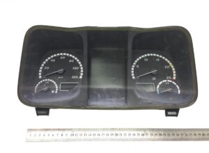 Műszerfal óra mercedes – a0084465921 / a9614464021 / a9614466621 / a0084467821 / a0084465521 / a0094460021 / a0104460021 / a0104464621