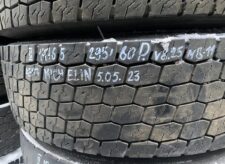 Michelin kerék 295/80R22.5 V8.25 MS-11 Volvo