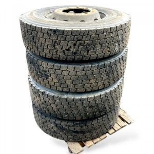 Készlet 4 volvo kerék 295/80 r22. 5