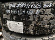Volvo kerék 295/80 R22.5 Michelin 3.05.23