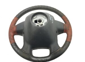 Volvo kormány bőrborítással, kopott, vezérlőkkel, kódok: 20750211, 20467306, 21006901