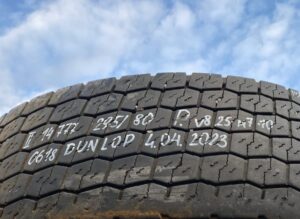 Scania kerék 295/80r22. 5 dunlop 2023. 04. 04.