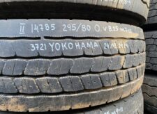 Yokohama gumiabroncs 295/80 R22.5 – 3721