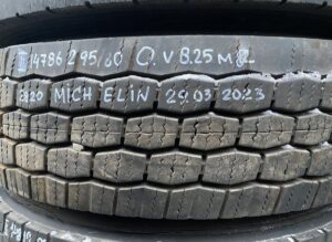 Scana 295/80r22. 5 8. 25m michelin kerék 29. 03. 2023