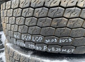 Dunlop gumiabroncs 295/80r22. 5 48/19