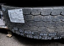 Scania Dunlop kerék 295/80R22.5 V8.25 M7.5
