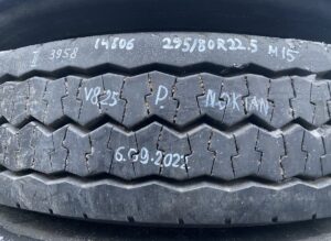 Scania kerék 295/80r22. 5 m15 nokian 14806