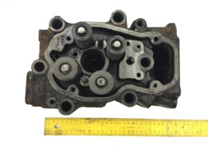 Scania diesel motor hengerfej, különböző kódok: 1921303, 2005283, 2330322, 1874583, 1855950, 2002702