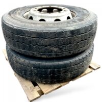 Készlet 2 Scania kerék 295/80R22.5 22.5×8.25