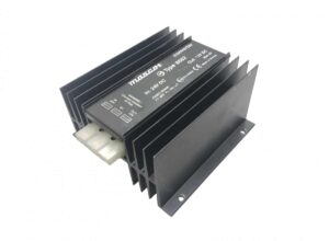 Mascot type 8662 feszültségátalakító, bemenet: 24v dc, kimenet: 12v dc, volvo-hoz