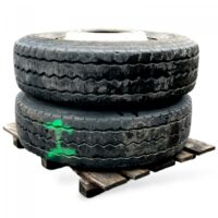 Készlet 2 Volvo teherautó gumi 305/70R22.5 225×825-22