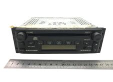 Autórádió VOLVO VR300 RDS/EON és lopásgátló funkcióval
