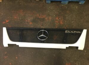 Felső rács mercedes econic a9578850353